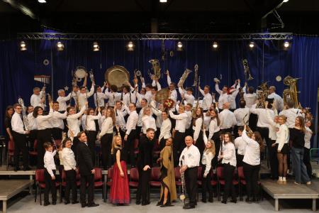 STOLETJE NAVDIHA 50. božično novoletni koncert Godbe Cerknica 91 Foto Ljubo Vukelič