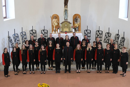 KOMORNI ZBOR FRAN GERBIČ LETNI KONCERT 01 FOTO LJUBO VUKELIČ