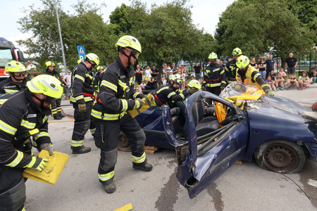 2 DAN ZAŠČITE IN REŠEVANJA 33 FOTO LJUBO VUKELIČ