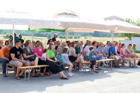 Kulturna prireditev Na lepi Menišiji 27 foto Ljubo Vukelič