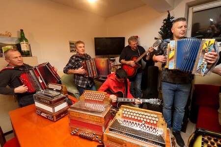 Druženje harmonikašev 11 Foto Ljubo Vukelič