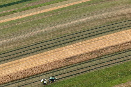 GRAHOVO TRAKTOR 01 FOTO LJUBO VUKELIČ
