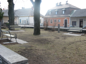  UREDITEV PARKA TRG PADLIH BORCEV, 2012