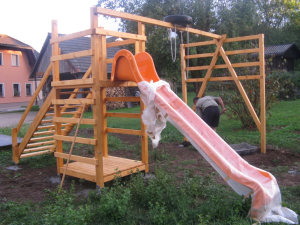  Ureditev otroškega igrišča v Slivicah